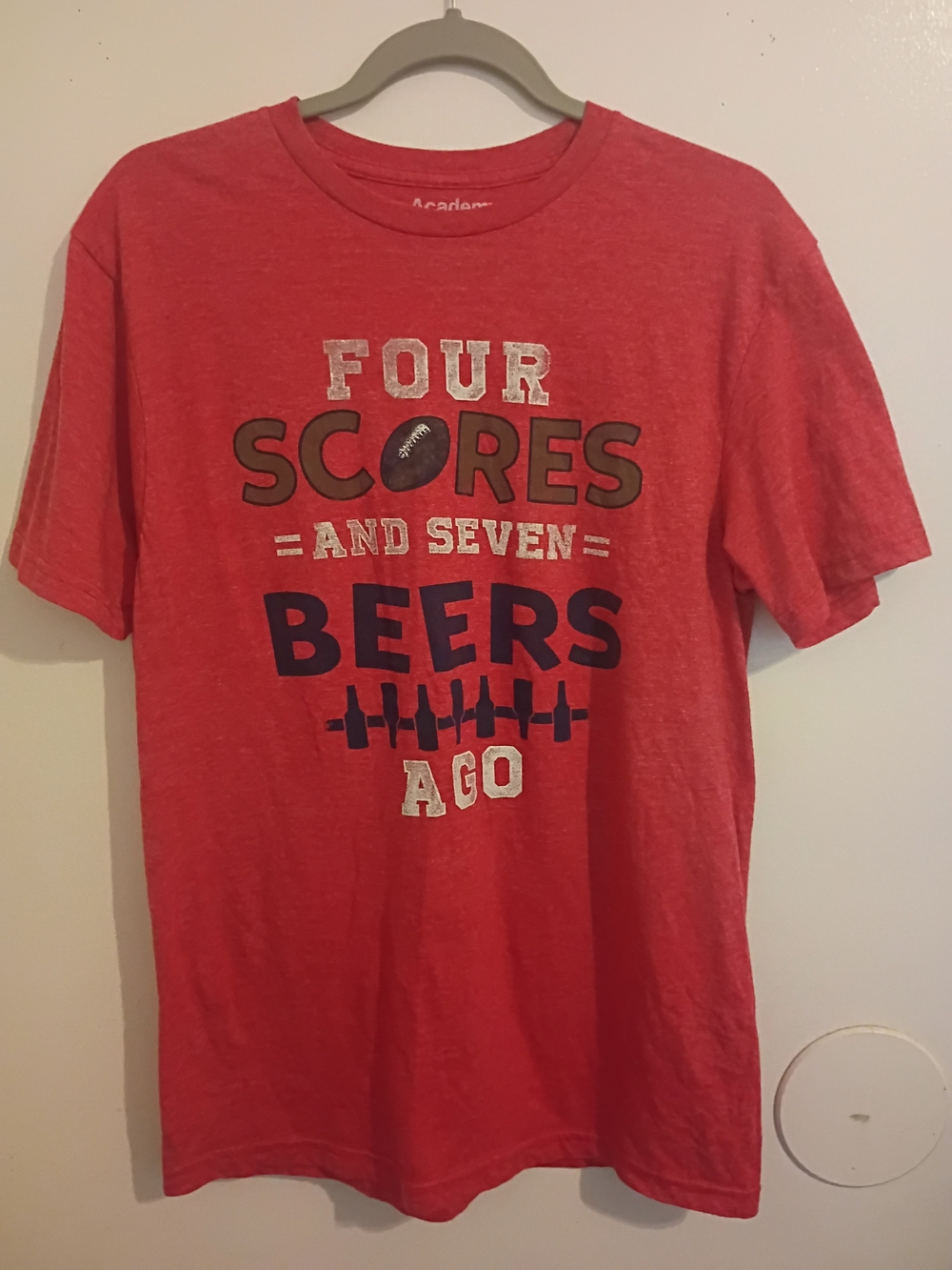 Four Scores And Seven Beers‎ Ago Red Graphic Tee Sz M